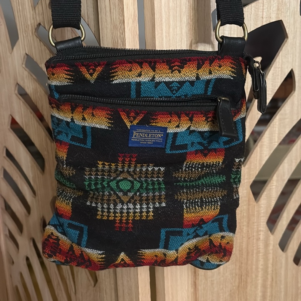 Pendleton Crossbody Purse - Picture 2 of 7